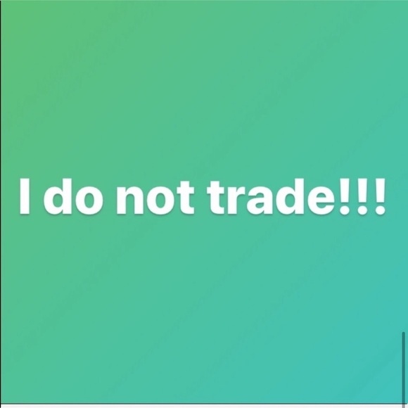 Welcome to my closet! - Picture 4 of 4